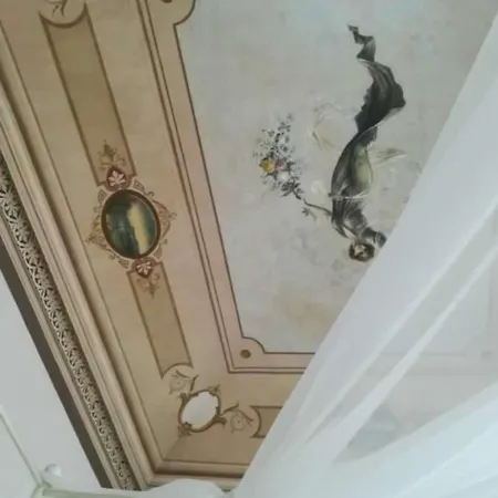 Piccolo Borgo Antico 4*